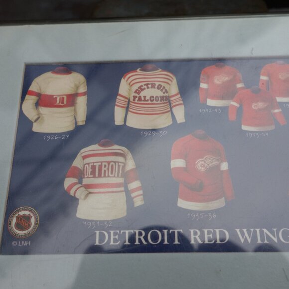 Canada Post Detroit Red Wings Stamp with Plastic Display - Picture 4 of 7